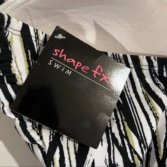 NWT! Shape FX one piece! - Picture 4 of 6